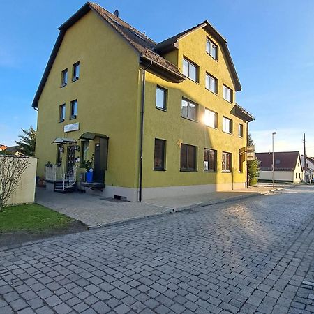 Hotel Garni Pension Zur Lutherstadt ルターシュタット・アイスレーベン エクステリア 写真
