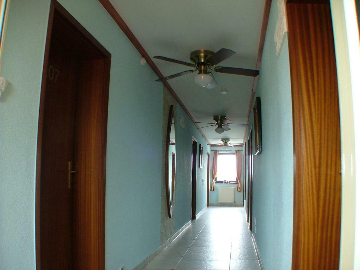 Hotel Garni Pension Zur Lutherstadt ルターシュタット・アイスレーベン エクステリア 写真
