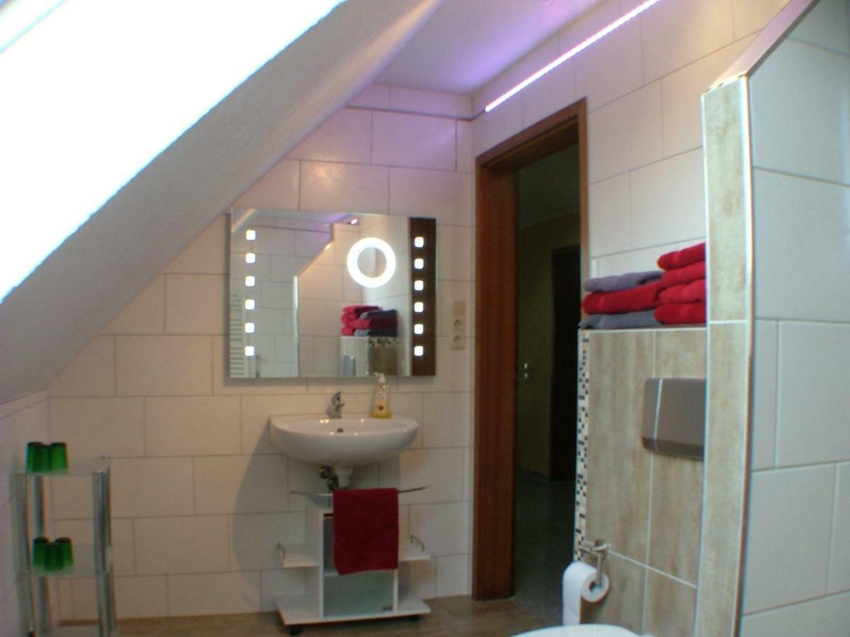 Hotel Garni Pension Zur Lutherstadt ルターシュタット・アイスレーベン エクステリア 写真